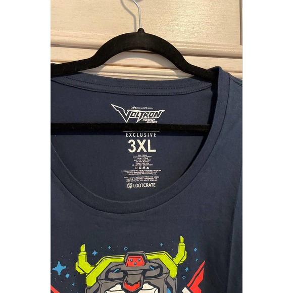 NWOT Men's three XL Voltron canvas T-shirt - Picture 3 of 4